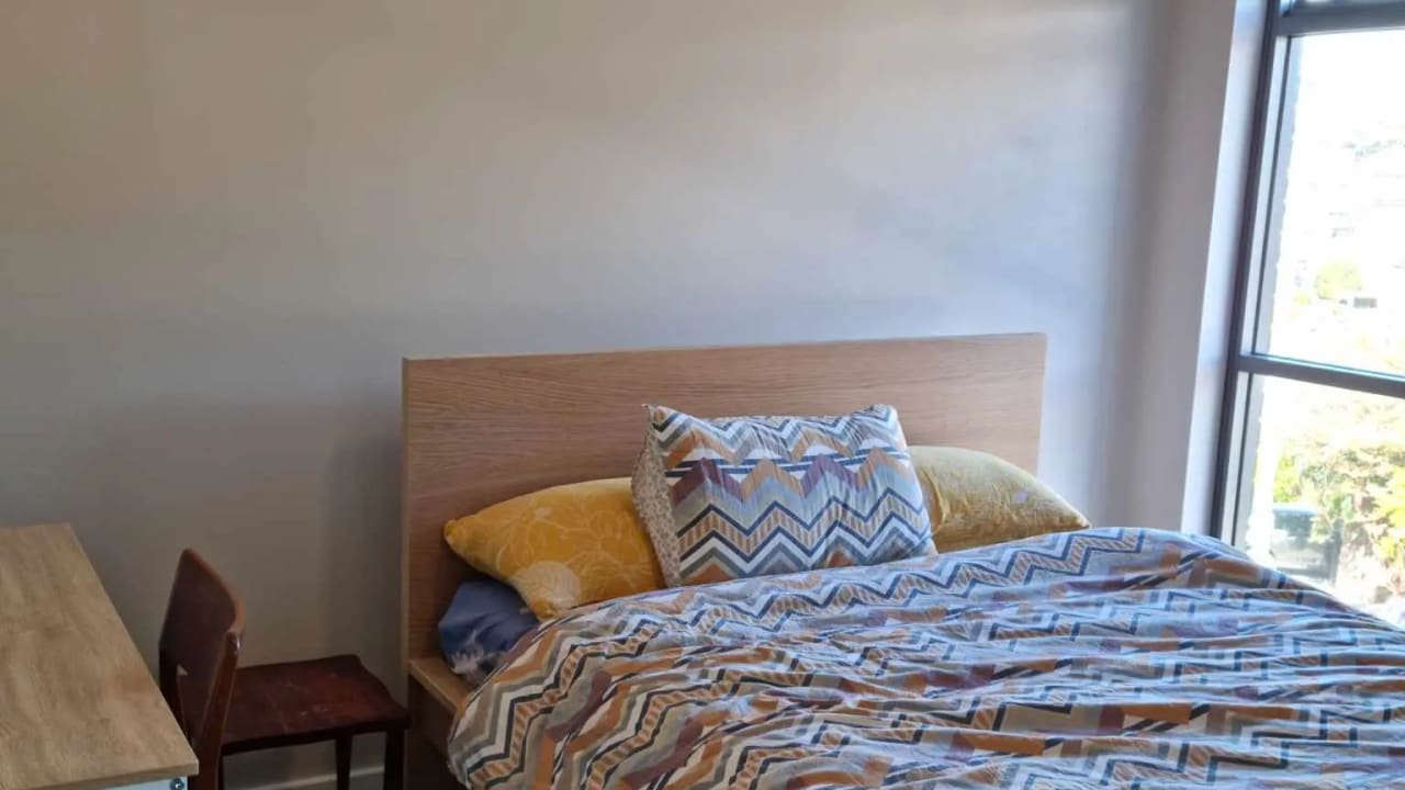 Furnished room with own bathroom