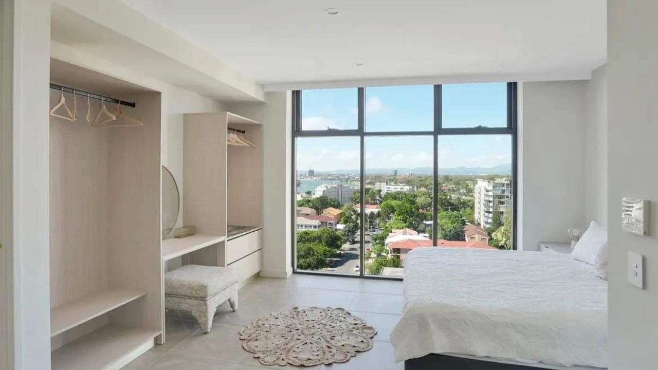 Unfurnished room with ensuite in a flatshare