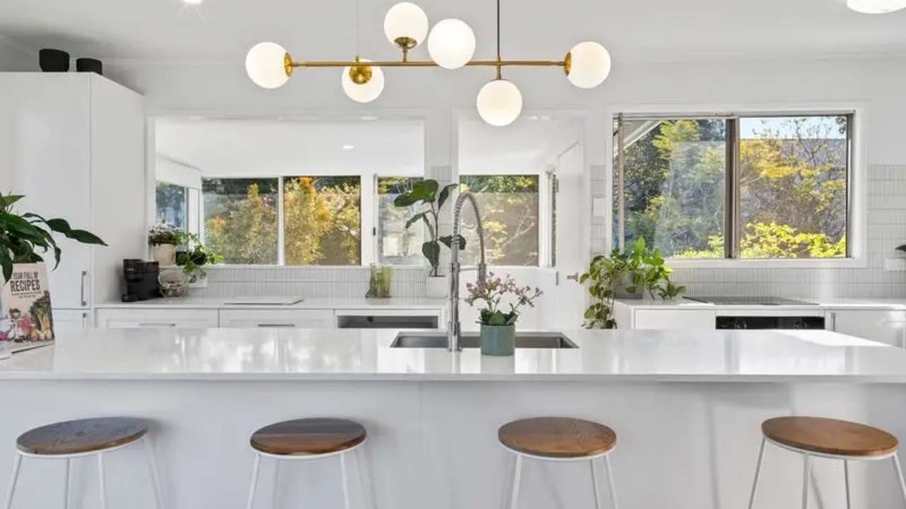 Room in a share house