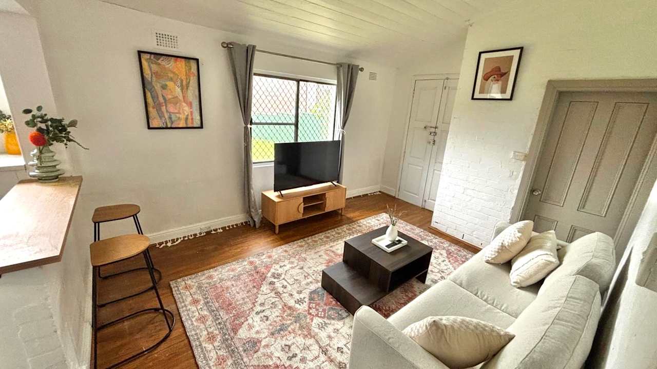 Room in a share house