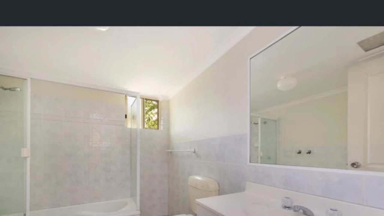 Unfurnished room in a flatshare