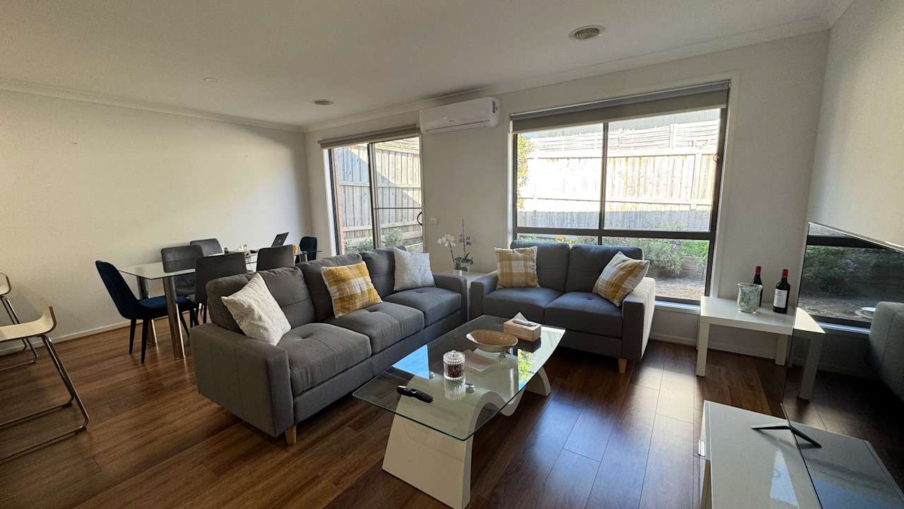 Room in a share house