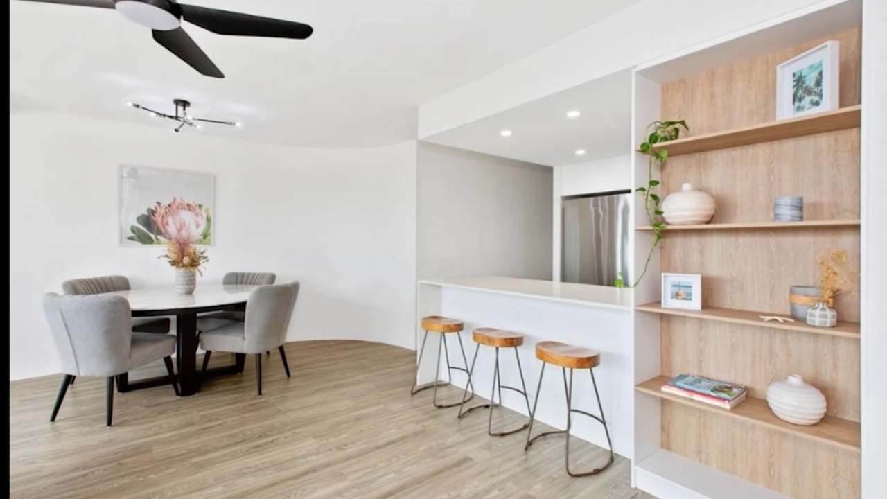 Furnished room with ensuite in a flatshare