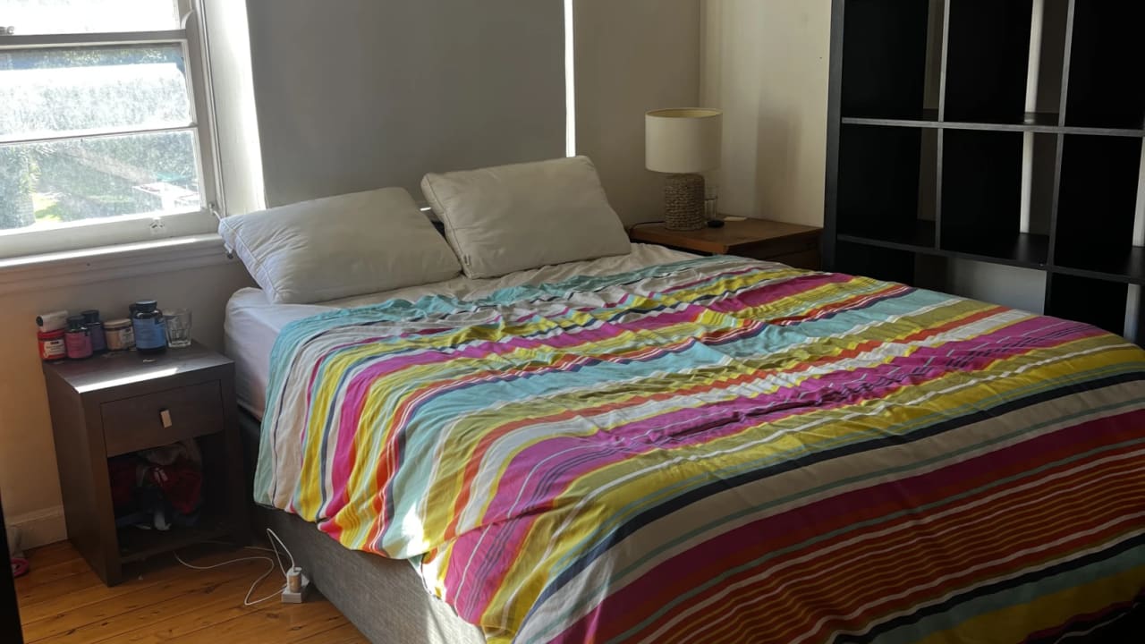 Furnished room in a flatshare