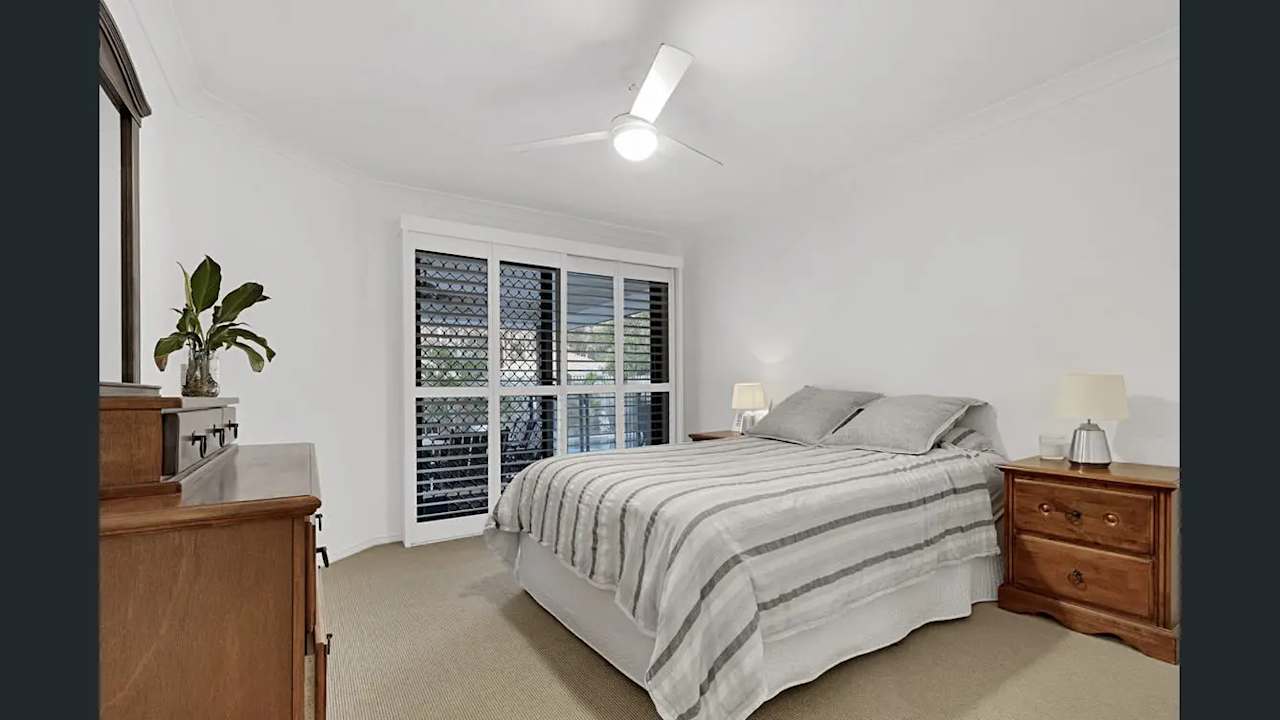 Unfurnished room in a share house