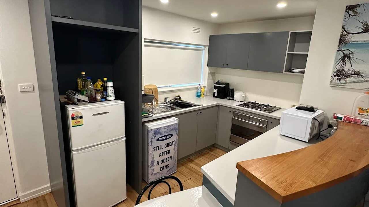 Furnished room in a share house