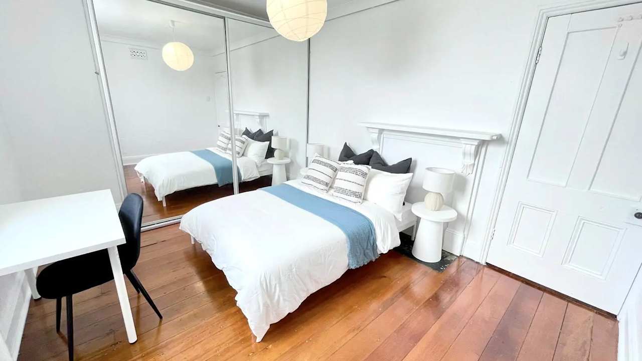 Whole property with 2 rooms for rent