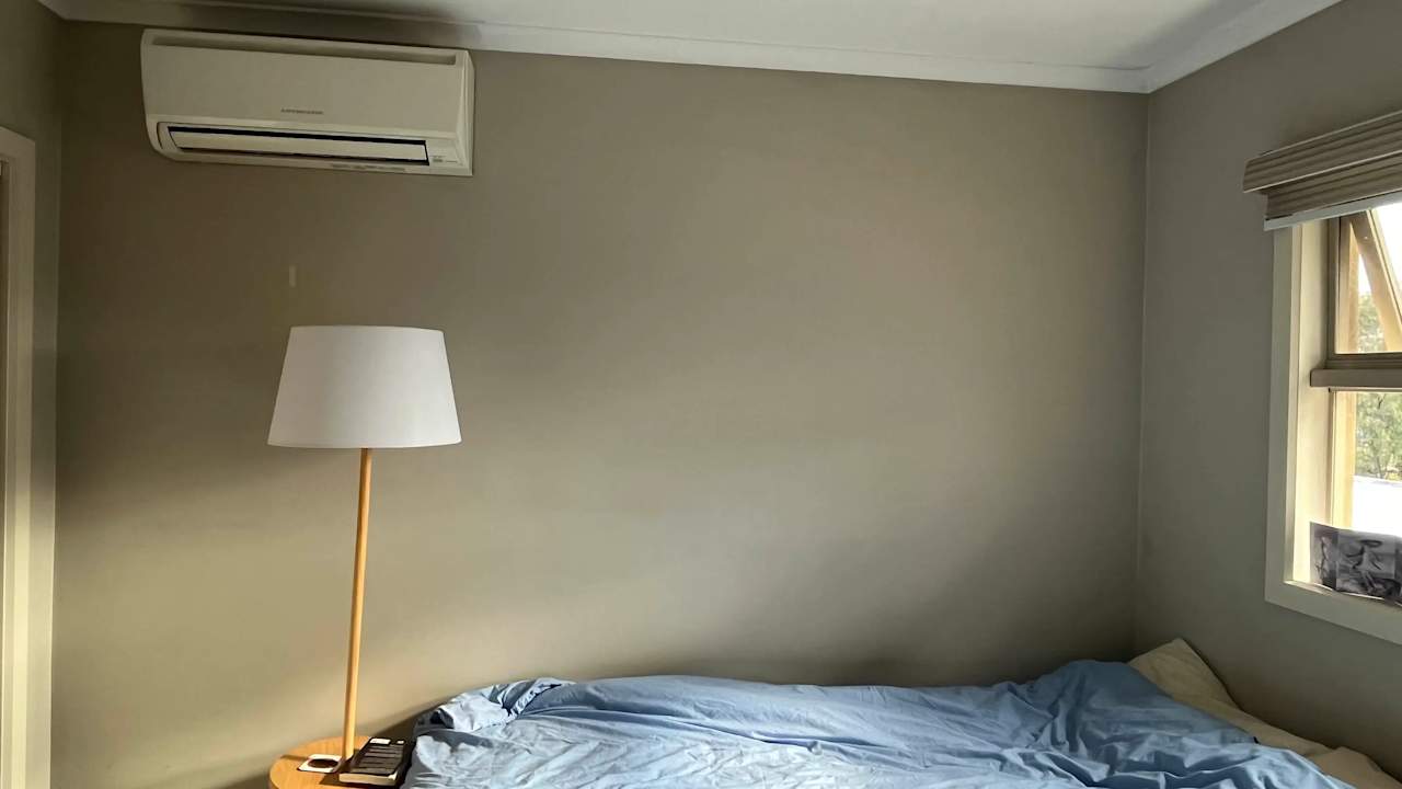 Room in a share house