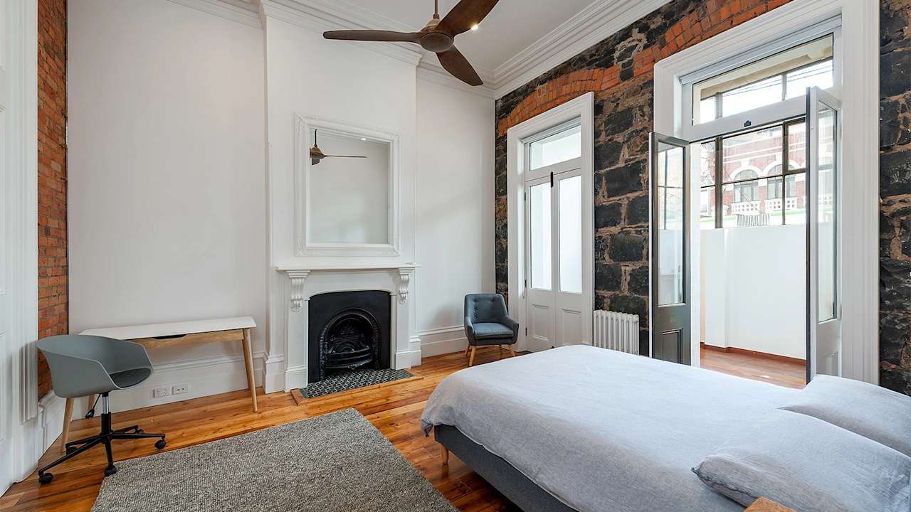 Furnished room in a share house