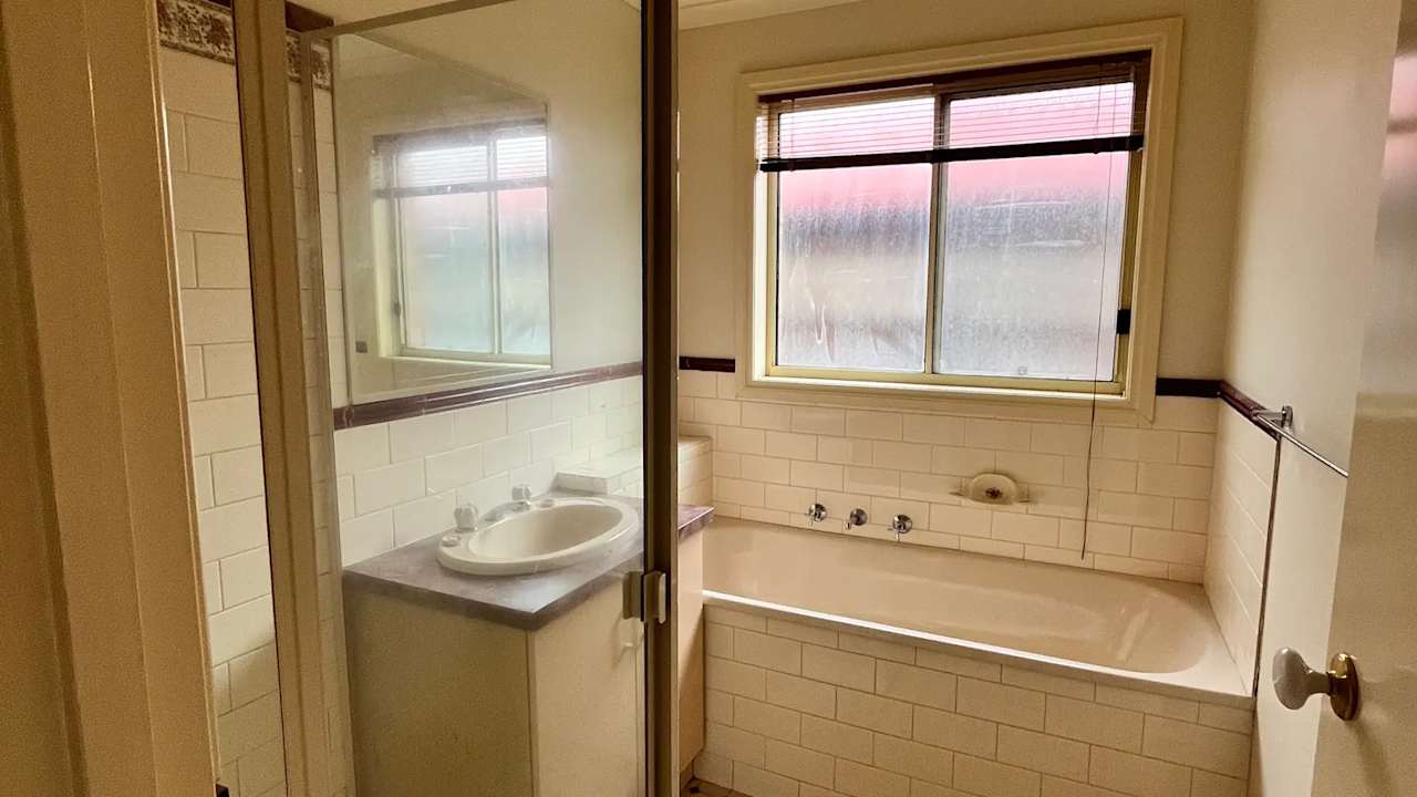 Whole property with 3 rooms for rent