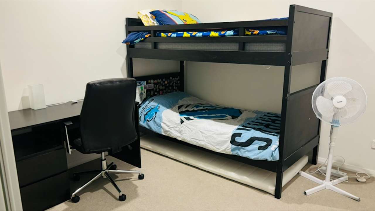 Furnished room in a flatshare