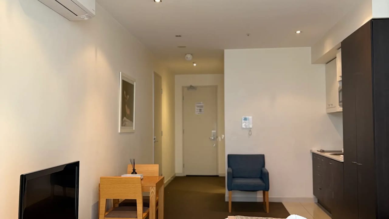 Furnished room studio flat for rent