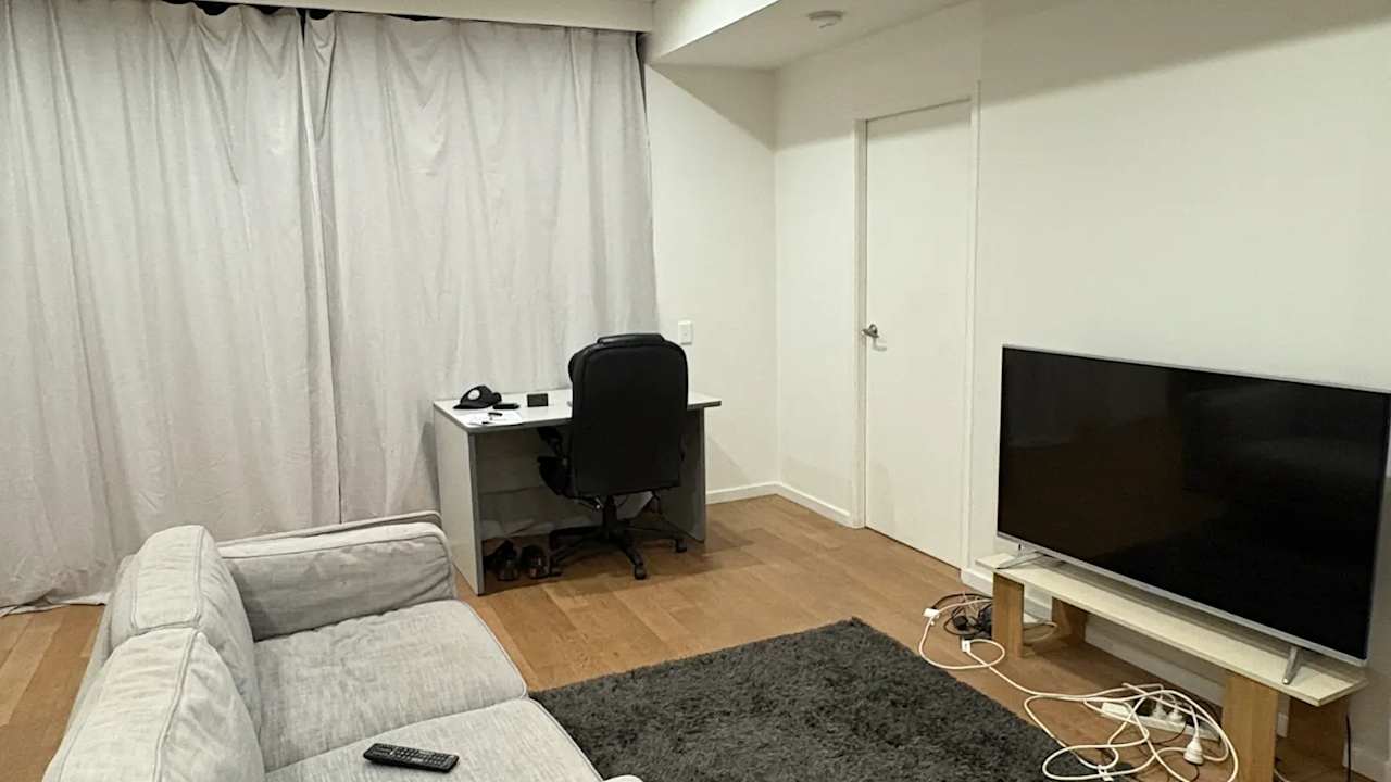 Furnished room with own bathroom