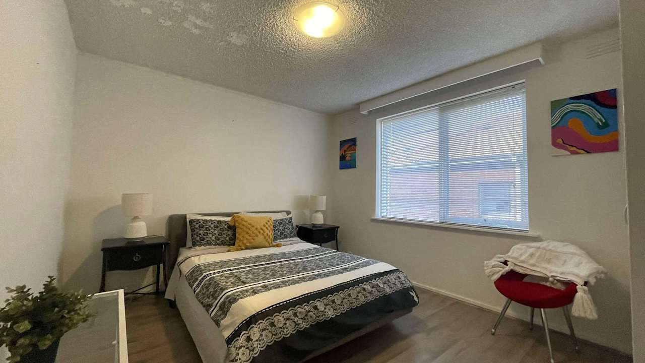 Whole property with 2 rooms for rent