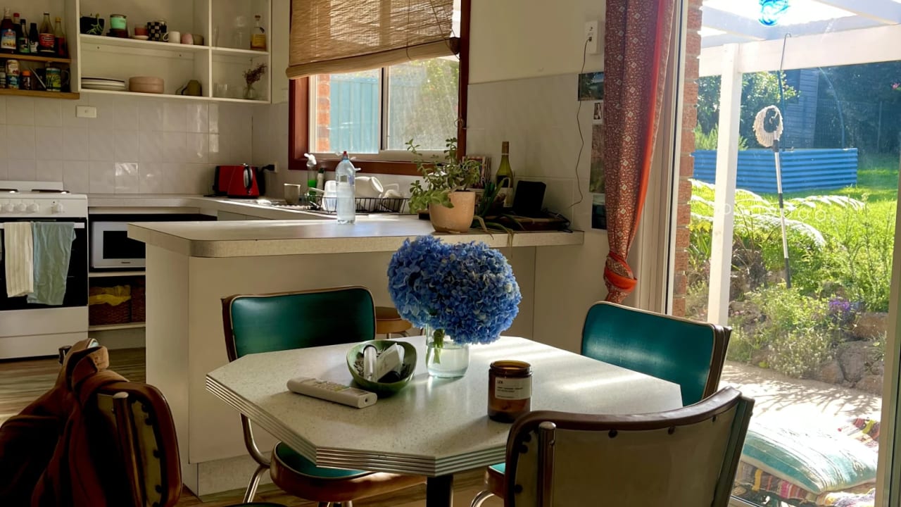 Room in a share house