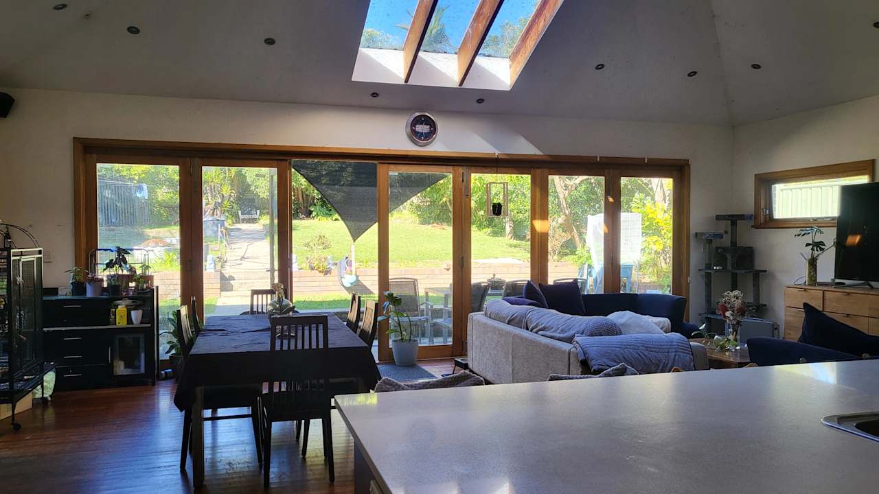 Room in a share house