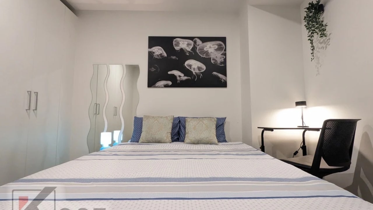 Furnished room with own bathroom