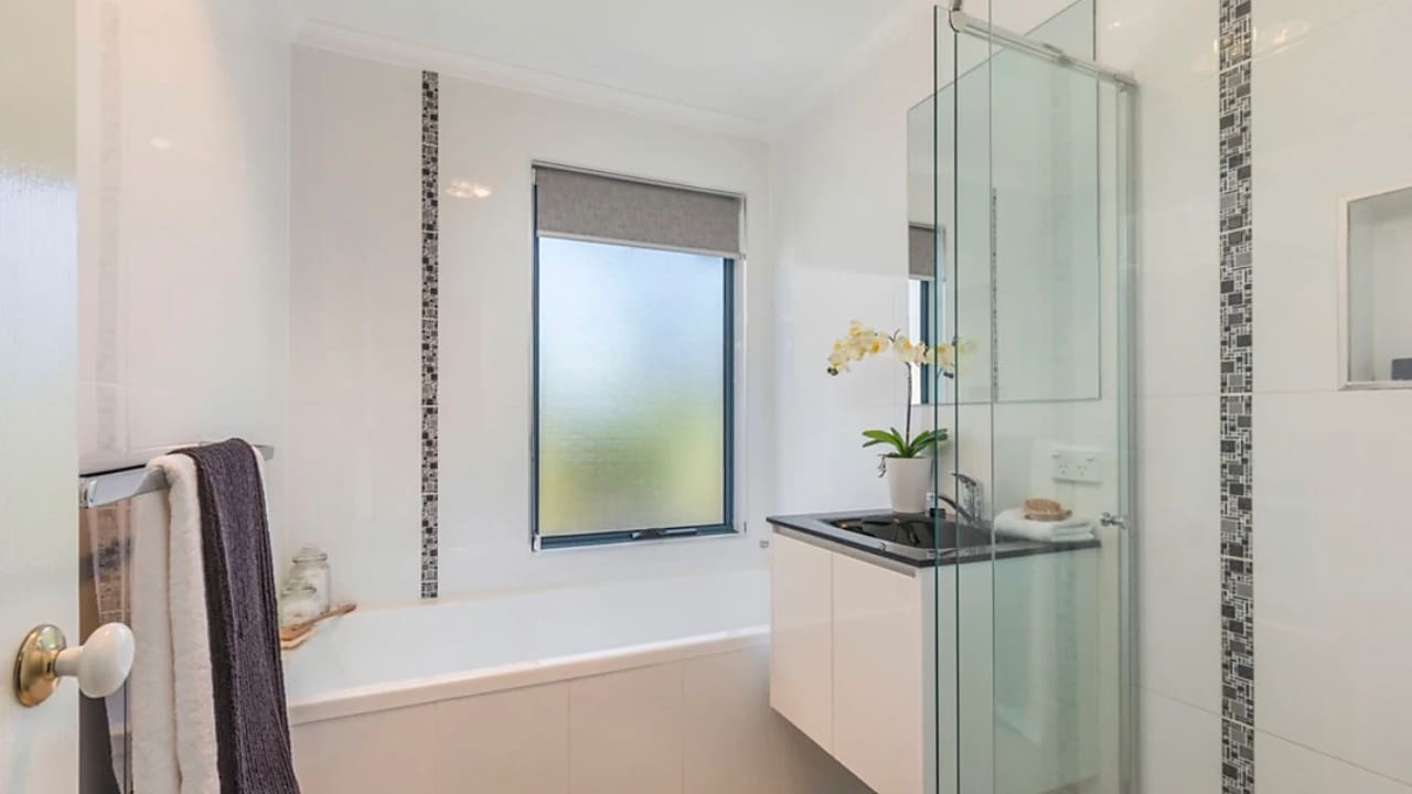 Unfurnished room with own bathroom