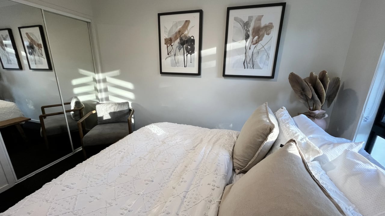 Room in a share house