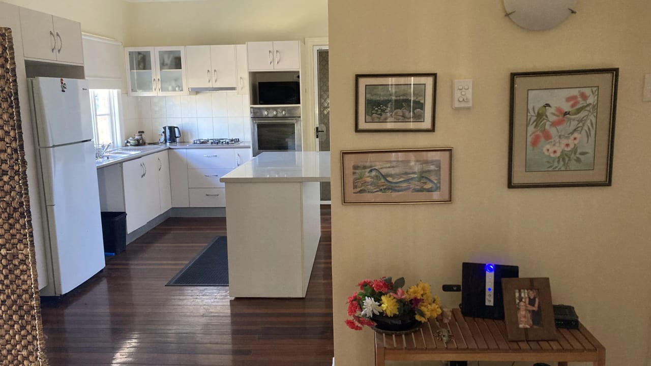 Room in a share house