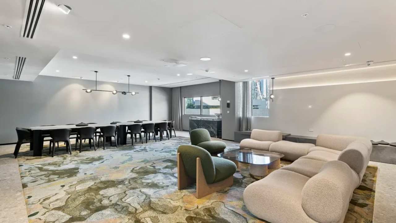 Whole property with 2 rooms for rent