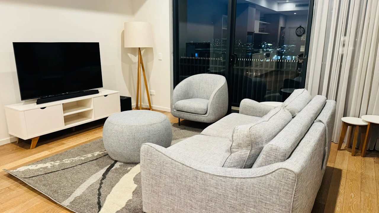 Whole property with 2 rooms for rent