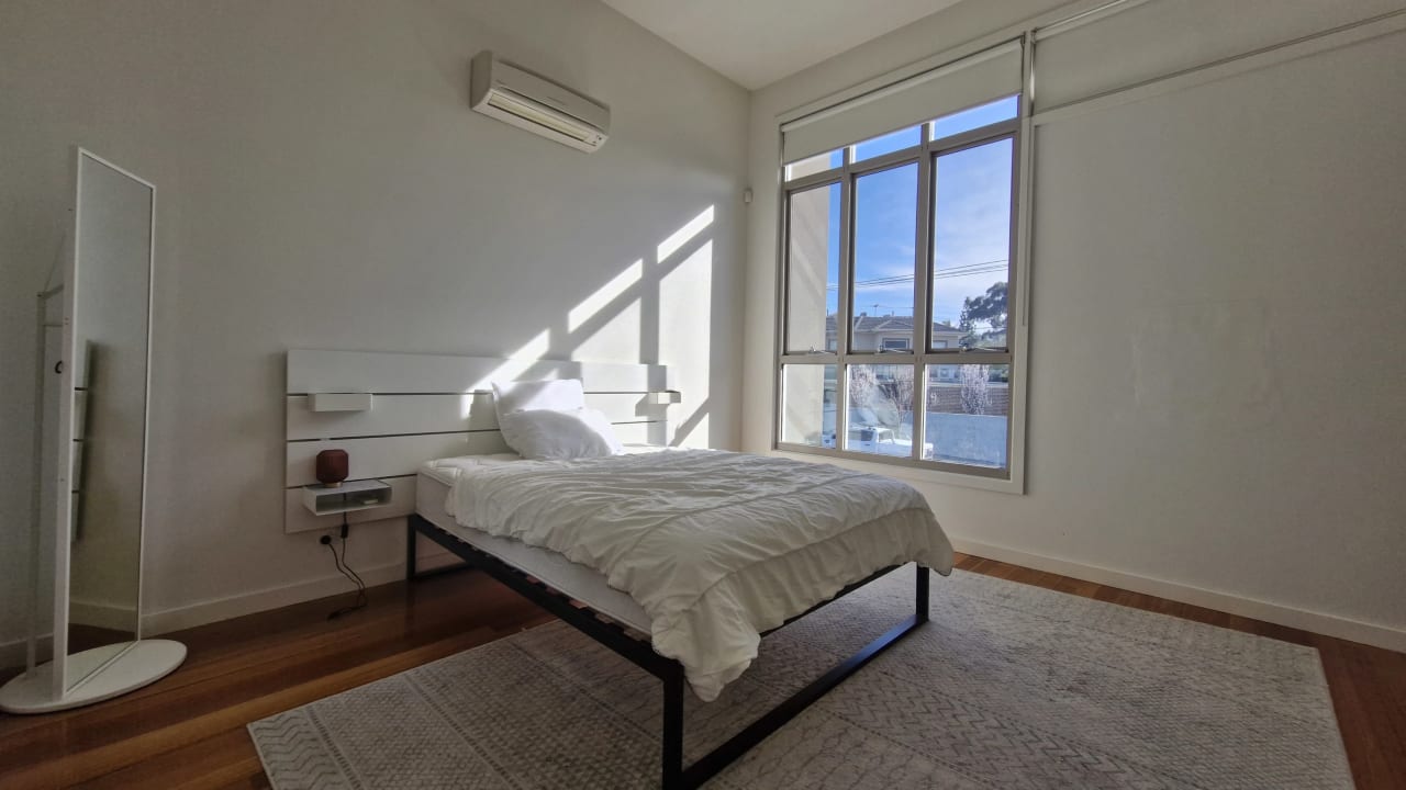 Room with ensuite in a share house