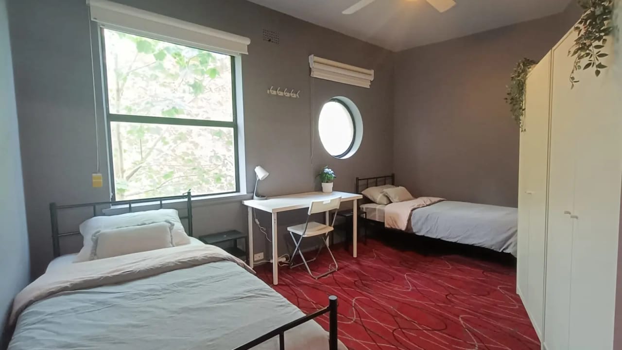 Furnished room in a share house