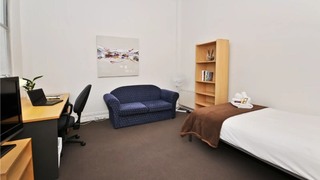 Furnished room in a share house