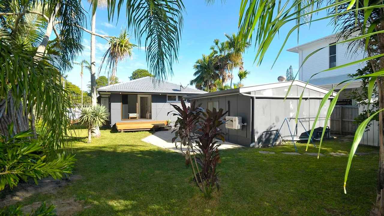 Whole property with 3 rooms for rent