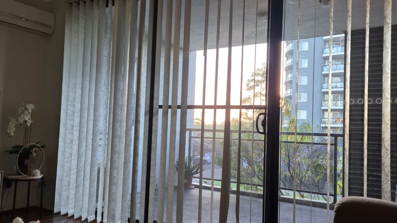 Unfurnished room with own bathroom