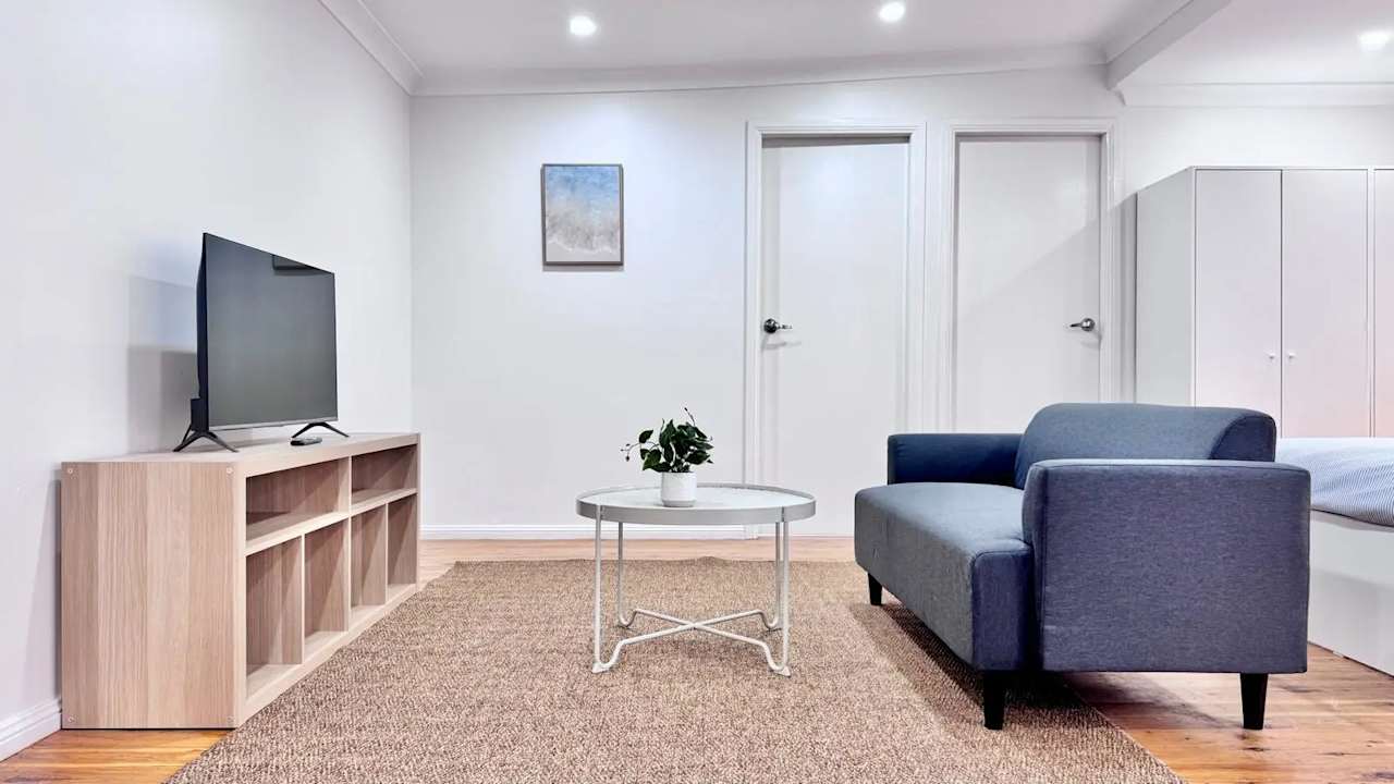 Furnished room studio flat for rent