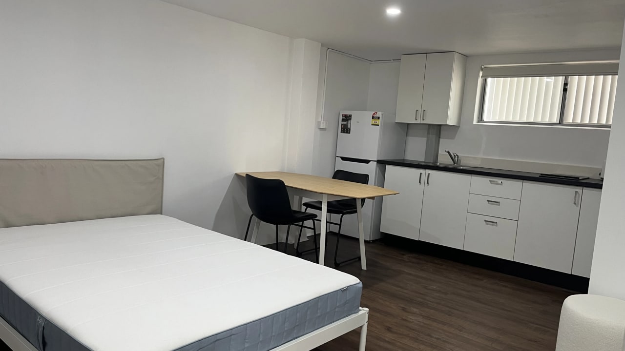 Furnished room studio flat for rent