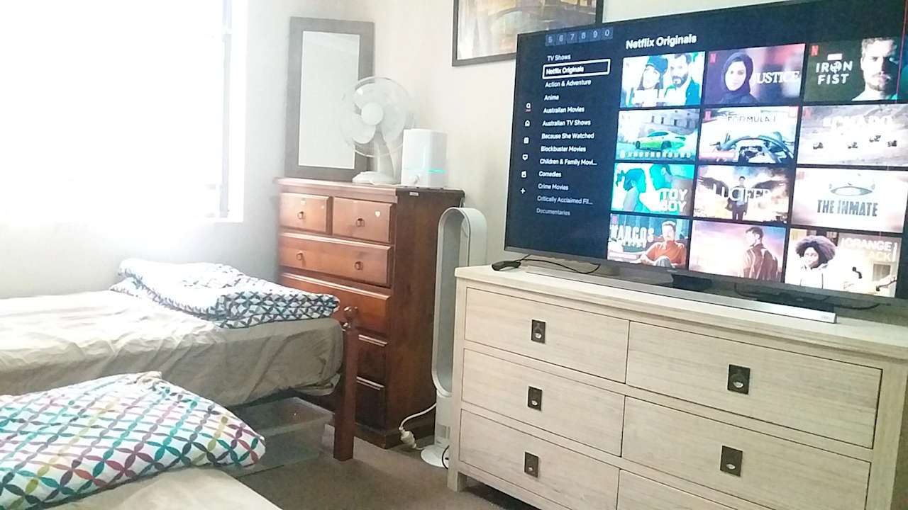 Furnished room in a flatshare