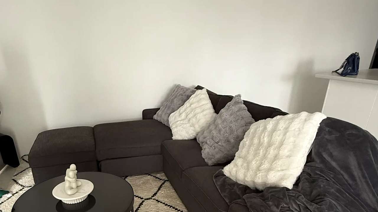 Furnished room with own bathroom