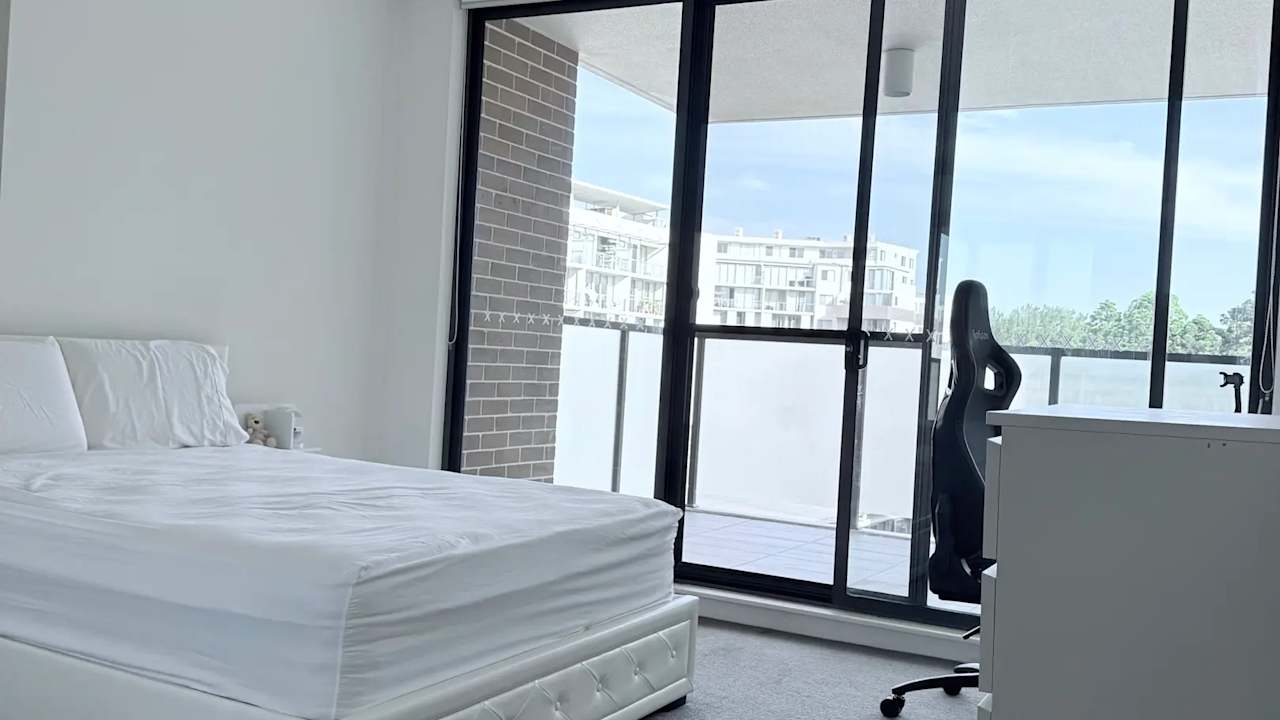 Furnished room with own bathroom