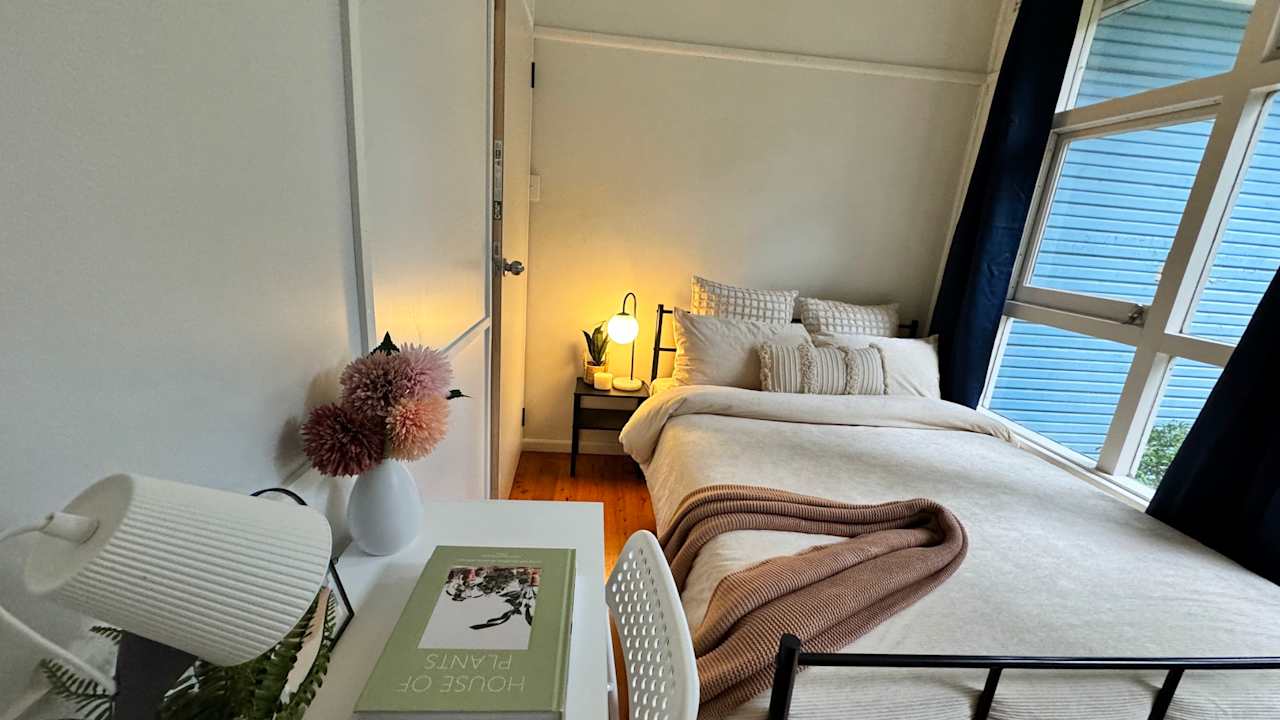 Furnished room in a flatshare