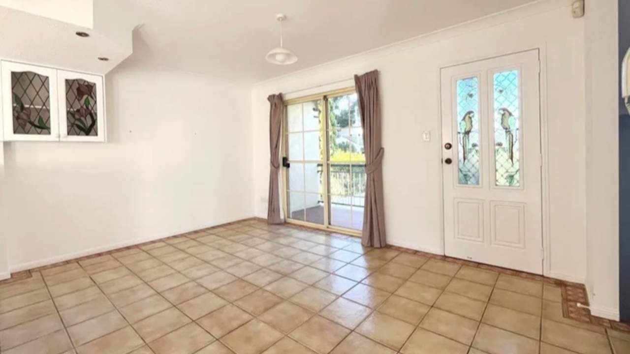 Unfurnished room in a share house