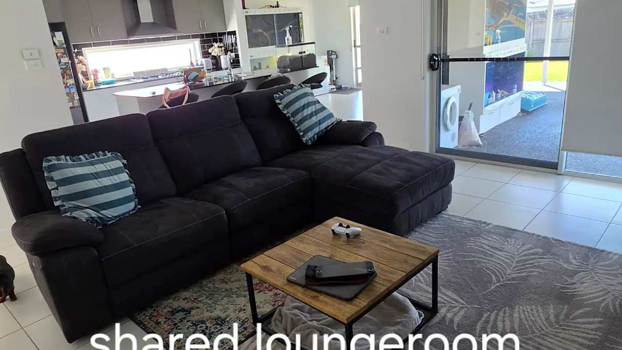 Unfurnished room in a share house