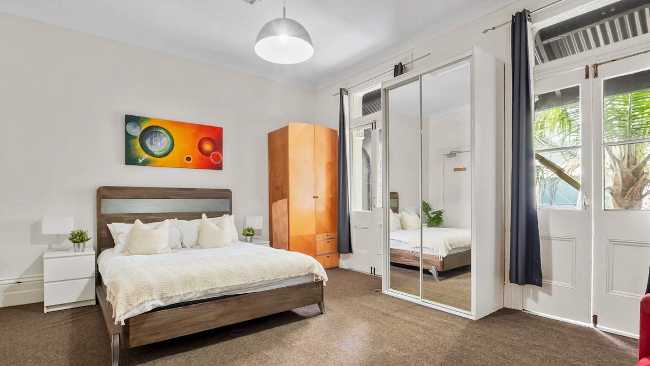 Furnished room in a share house