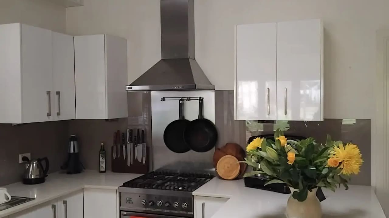 Whole property with 2 rooms for rent