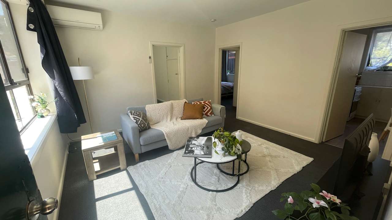 Furnished room in a flatshare