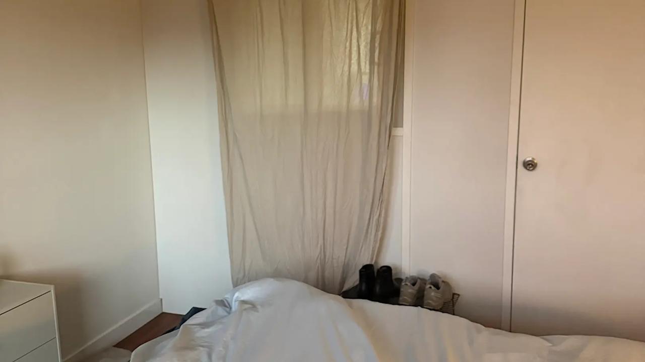Unfurnished room in a flatshare