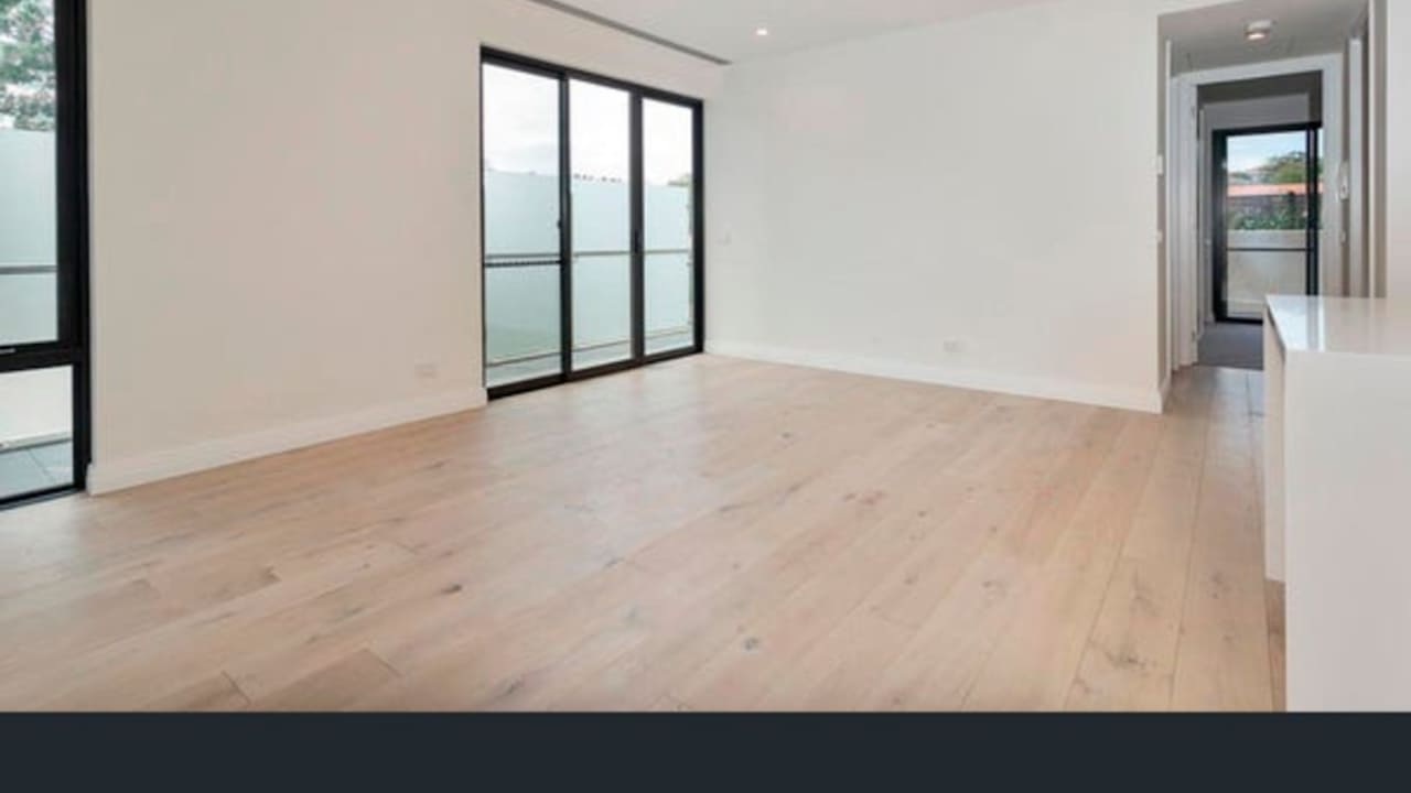 Unfurnished room with own bathroom
