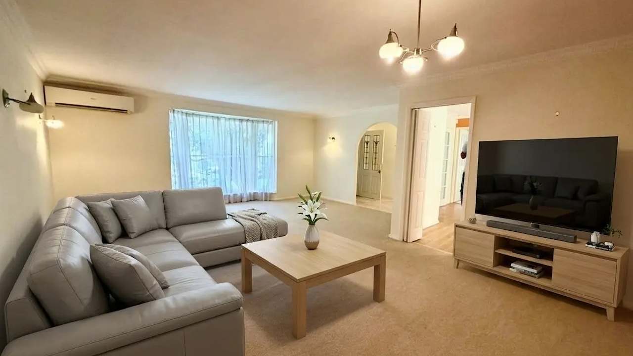 Room in a share house
