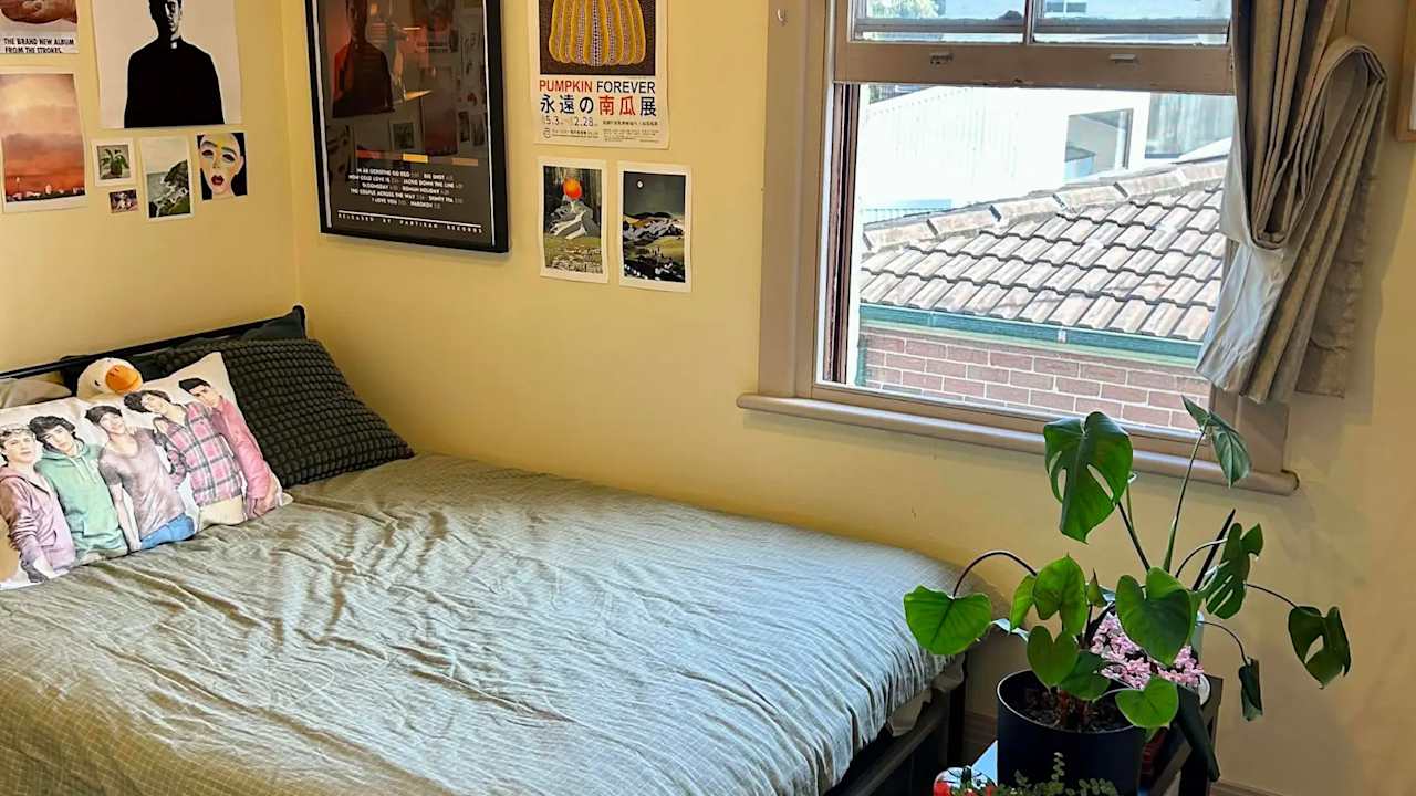 Unfurnished room in a share house