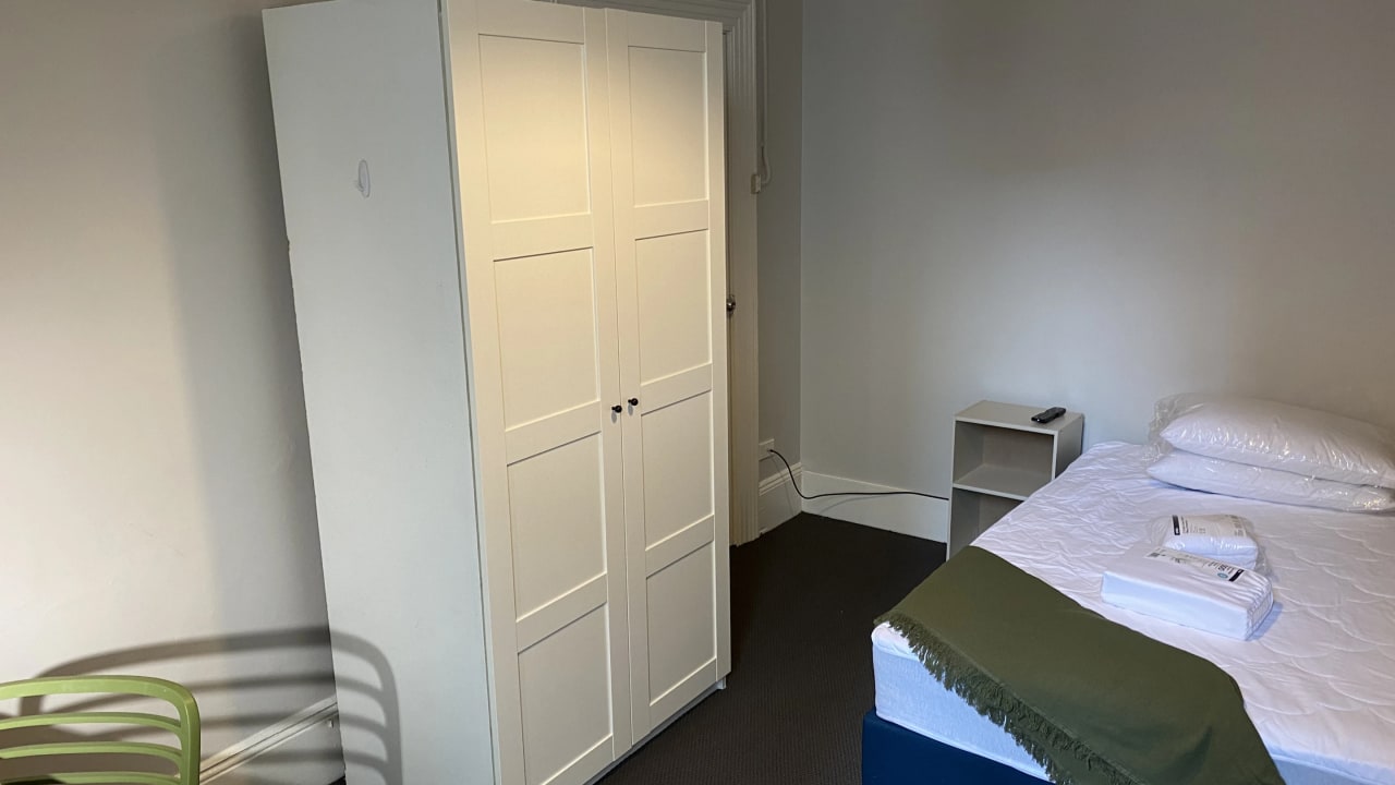 Furnished room in a share house