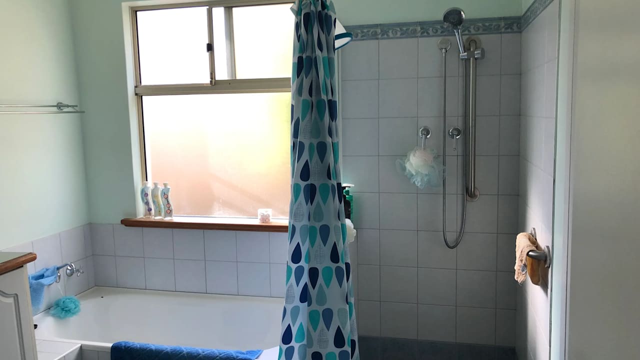 Unfurnished room in a share house