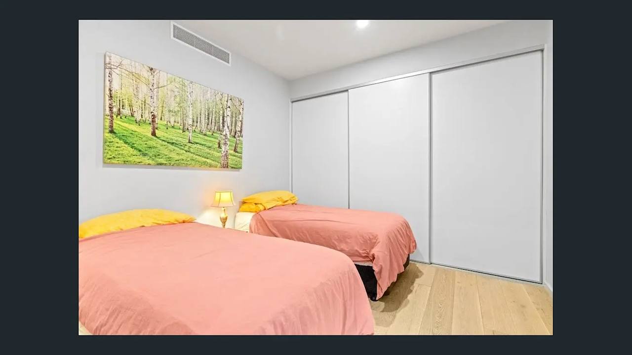 Furnished room with own bathroom