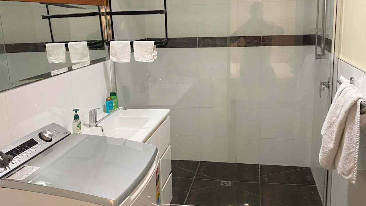 Room with ensuite in a share house